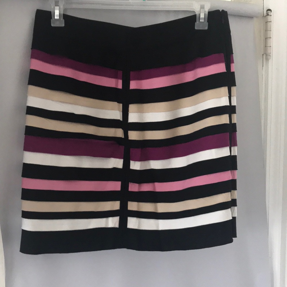 White House Black Market skirt sz 12